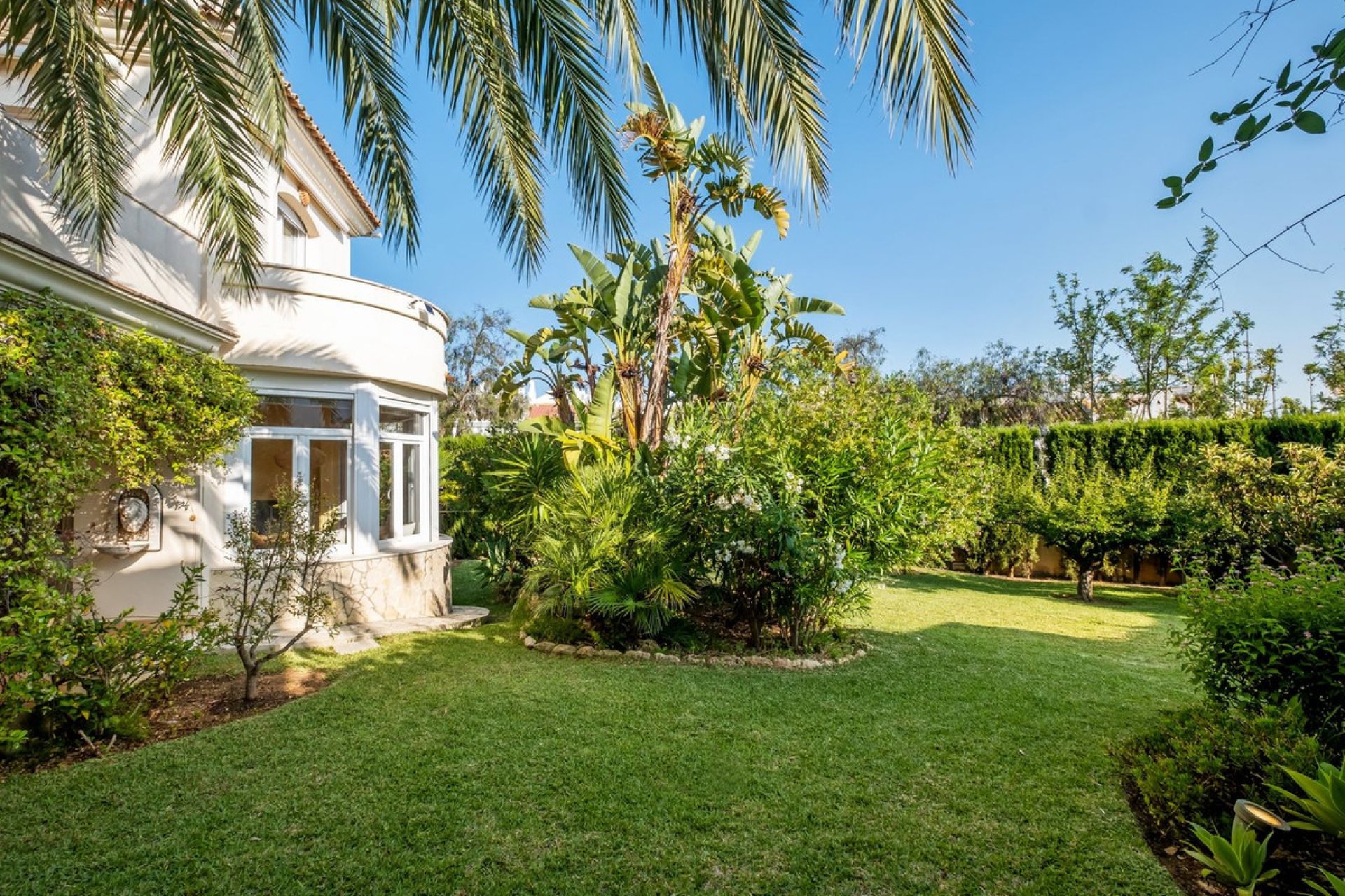 Resale - House - Detached Villa - Marbella - Reserva de Marbella