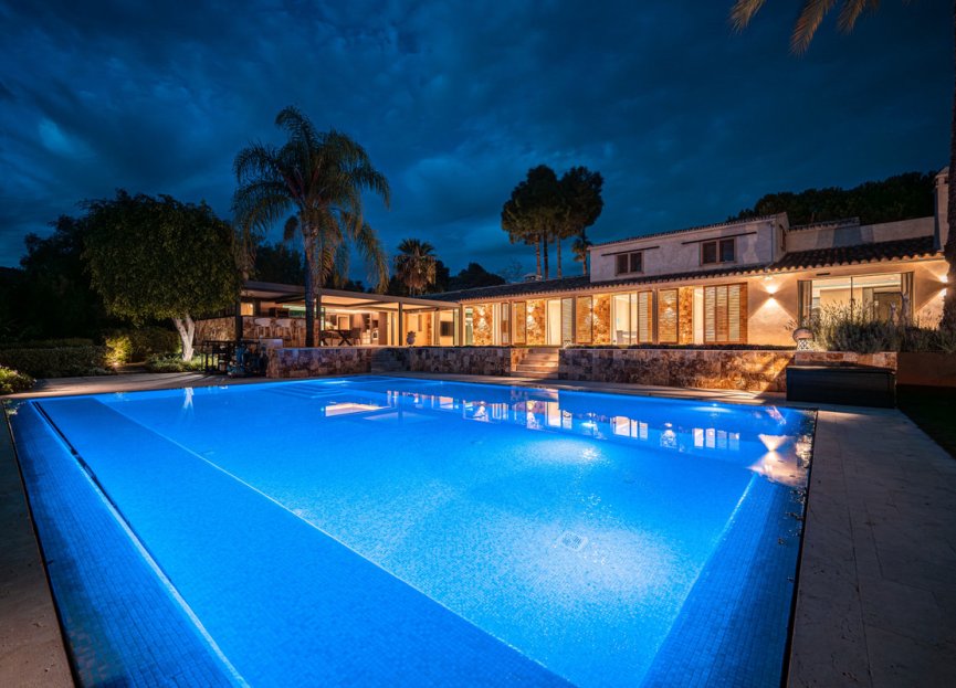 Resale - House - Detached Villa - Marbella - Río Real