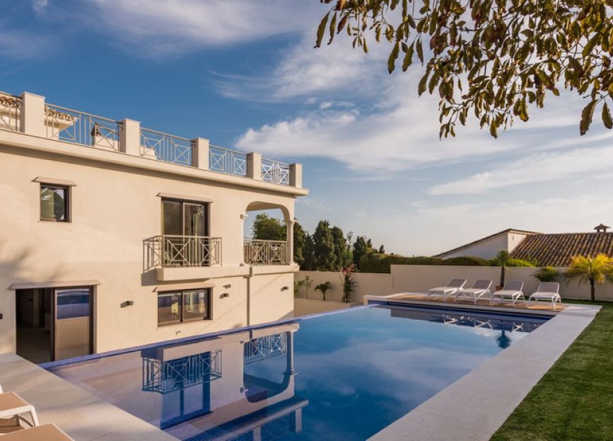 Resale - House - Detached Villa - Marbella - Río Real