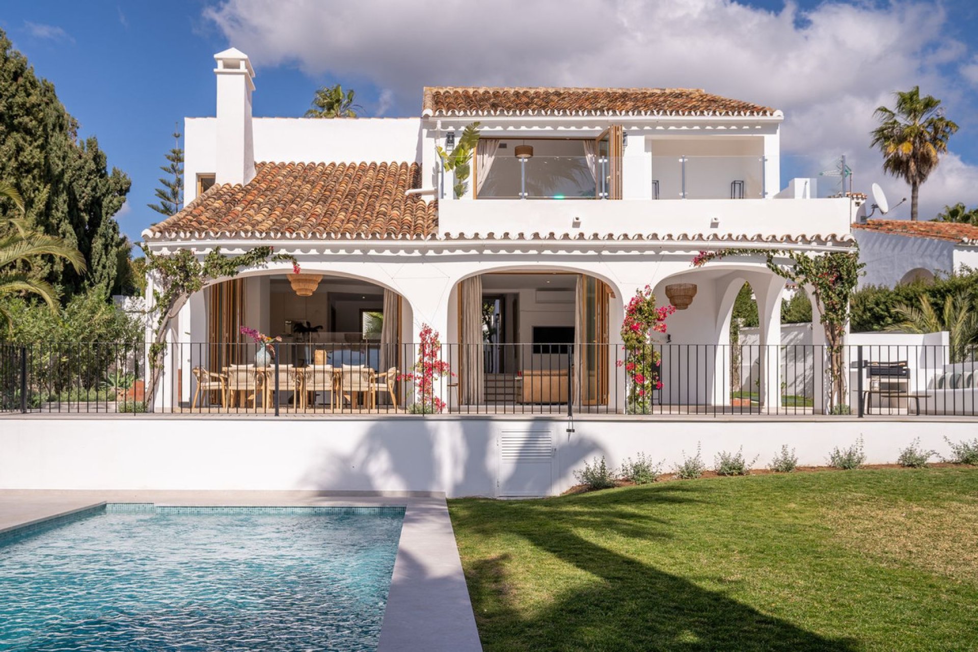 Resale - House - Detached Villa - Marbella - Río Real