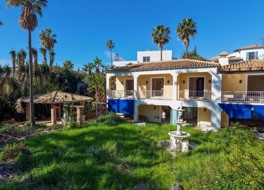 Resale - House - Detached Villa - Marbella - Río Real