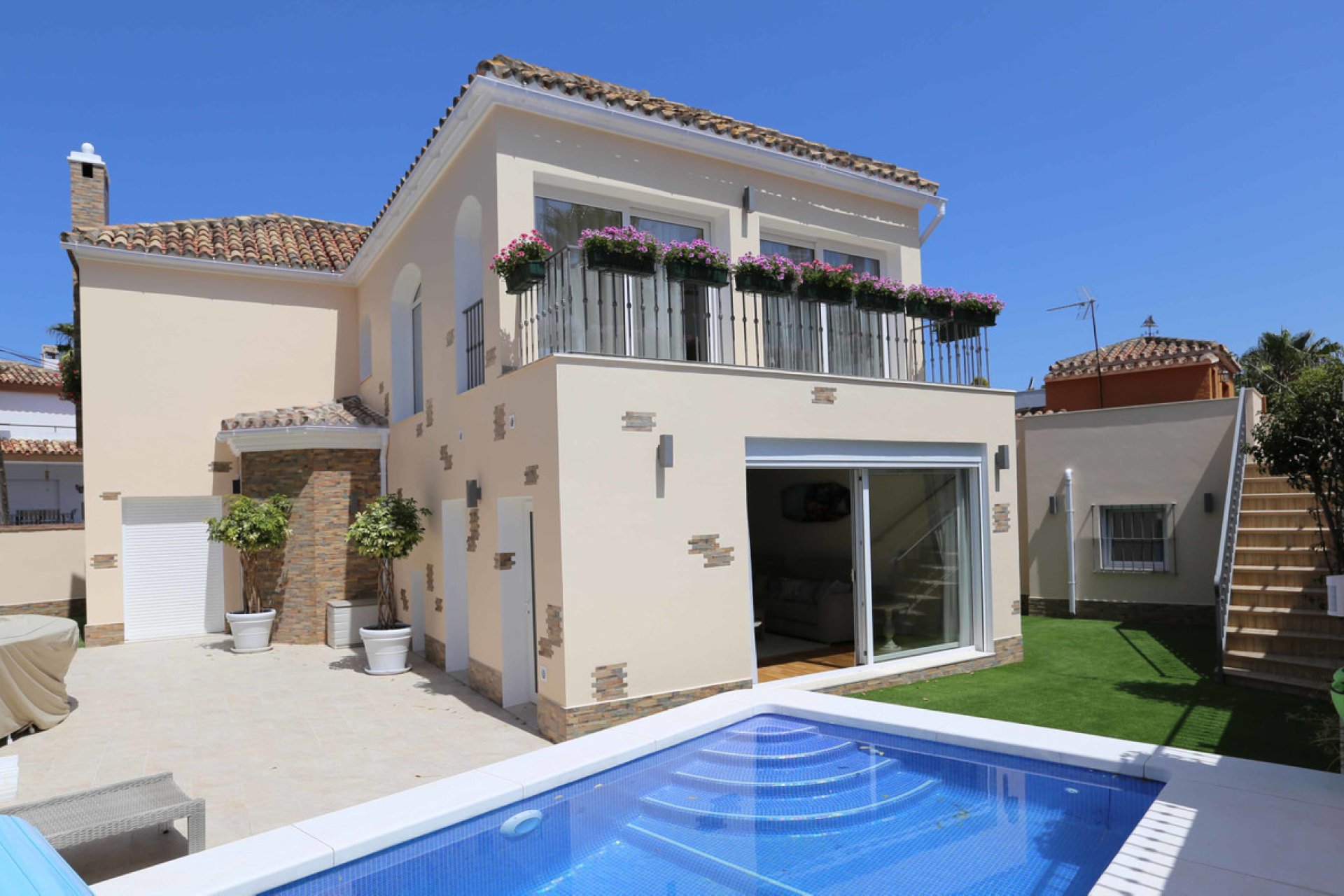 Resale - House - Detached Villa - Marbella - San Pedro De Alcantara