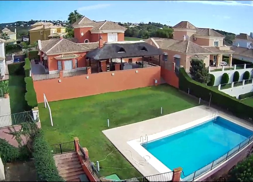 Resale - House - Detached Villa - Marbella - Santa Clara