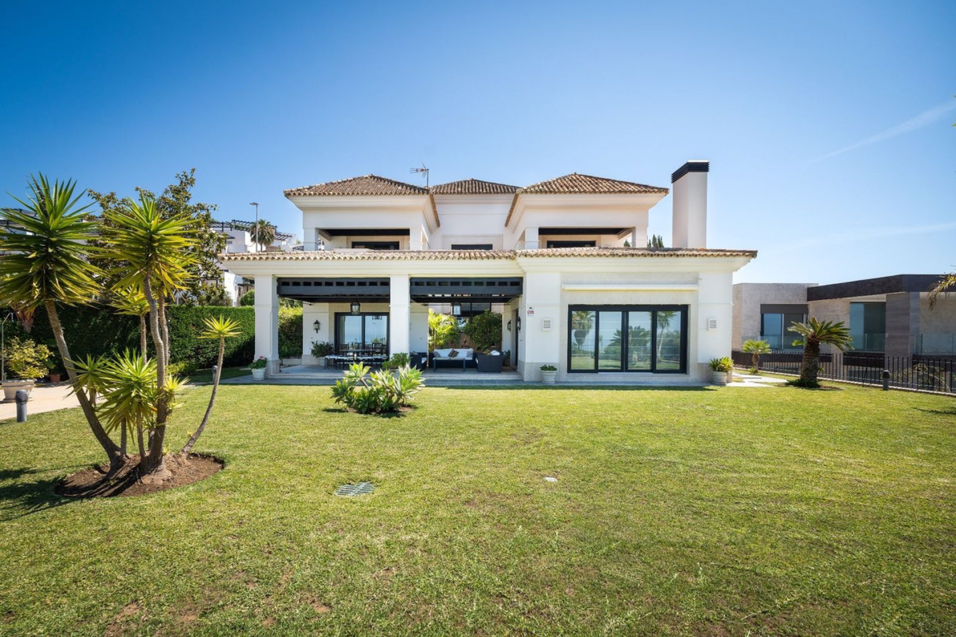 Resale - House - Detached Villa - Marbella - Santa Clara