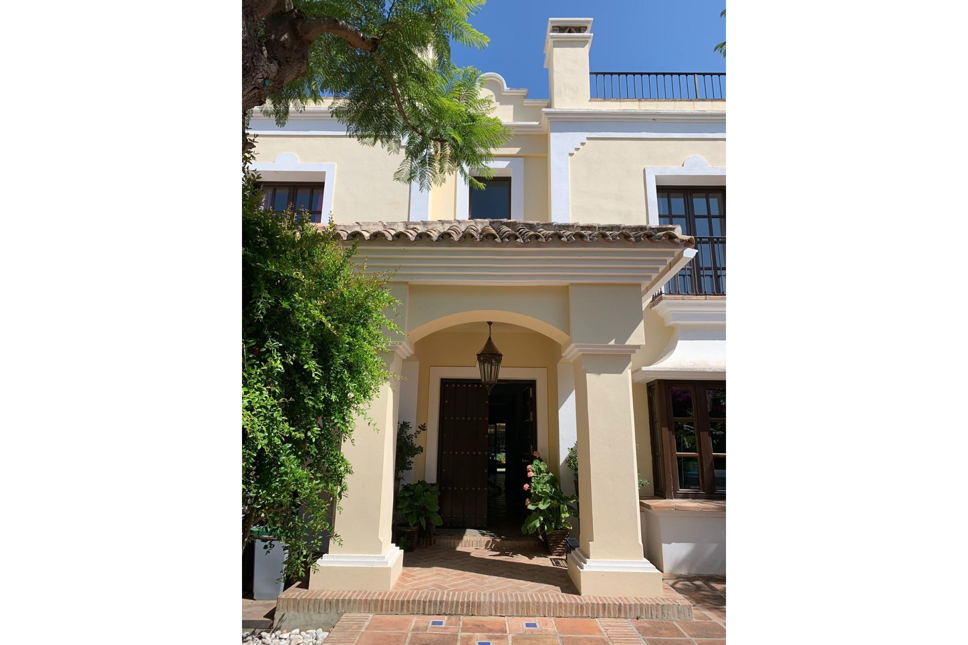 Resale - House - Detached Villa - Marbella - Sierra Blanca