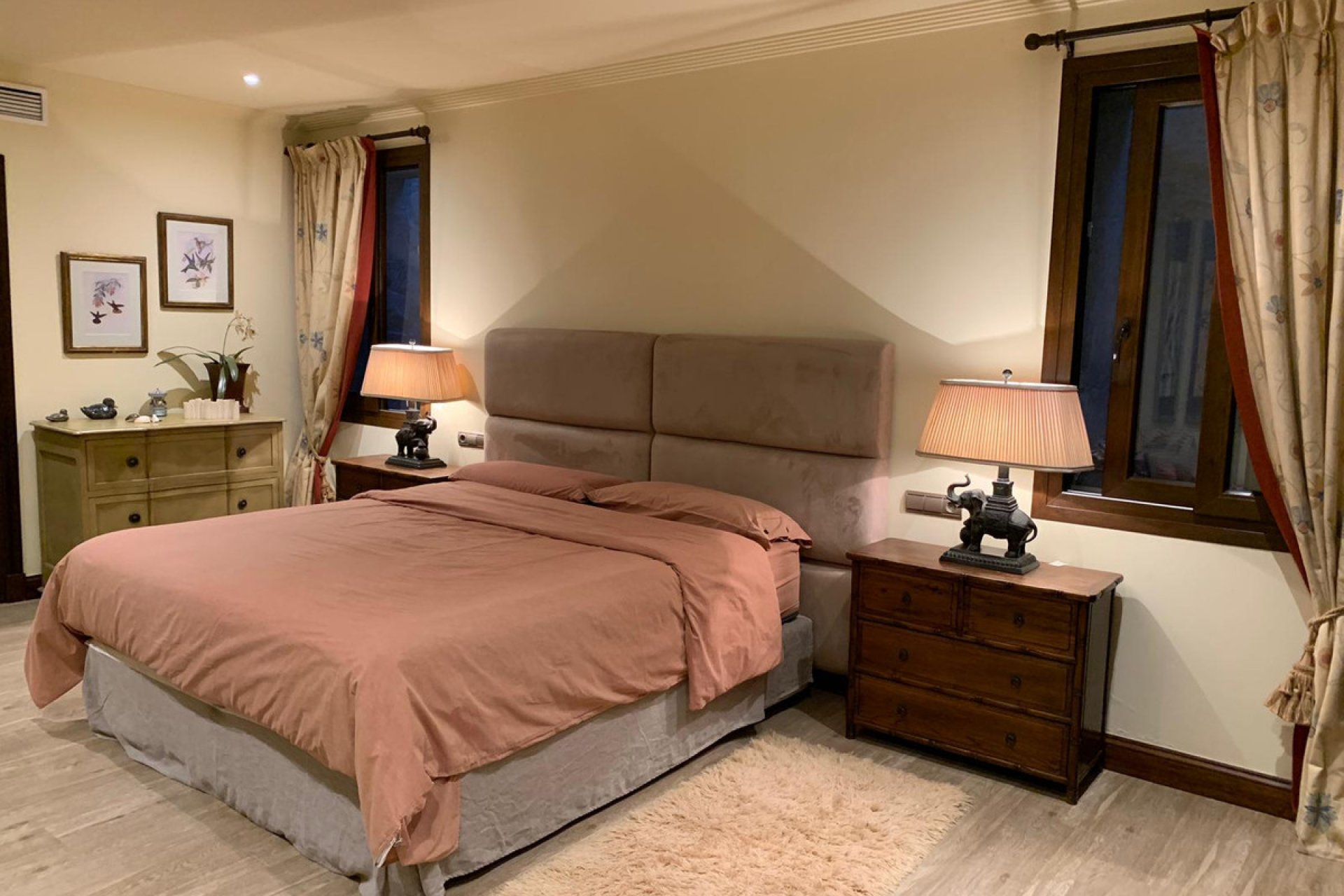 Resale - House - Detached Villa - Marbella - Sierra Blanca