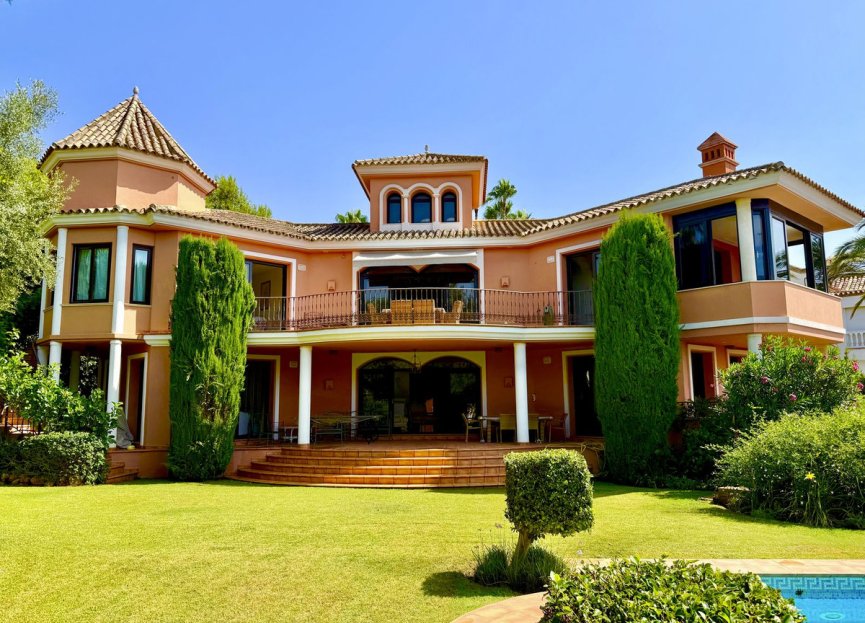 Resale - House - Detached Villa - Marbella - Sierra Blanca