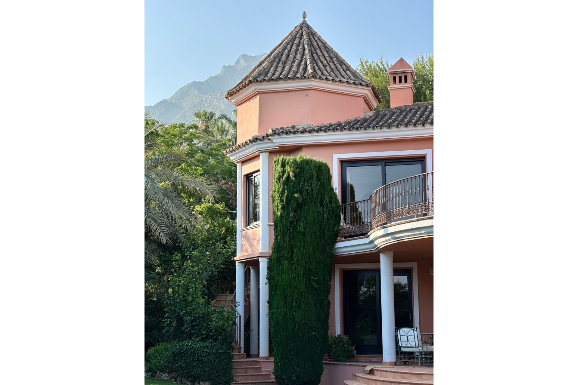 Resale - House - Detached Villa - Marbella - Sierra Blanca