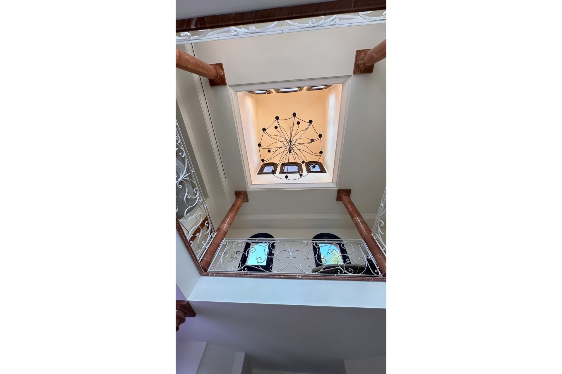 Resale - House - Detached Villa - Marbella - Sierra Blanca