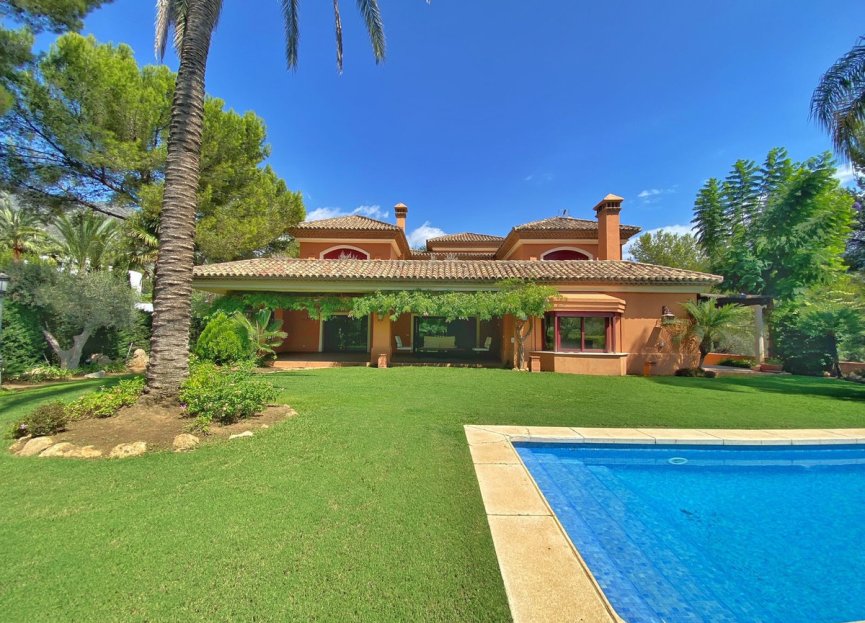 Resale - House - Detached Villa - Marbella - Sierra Blanca