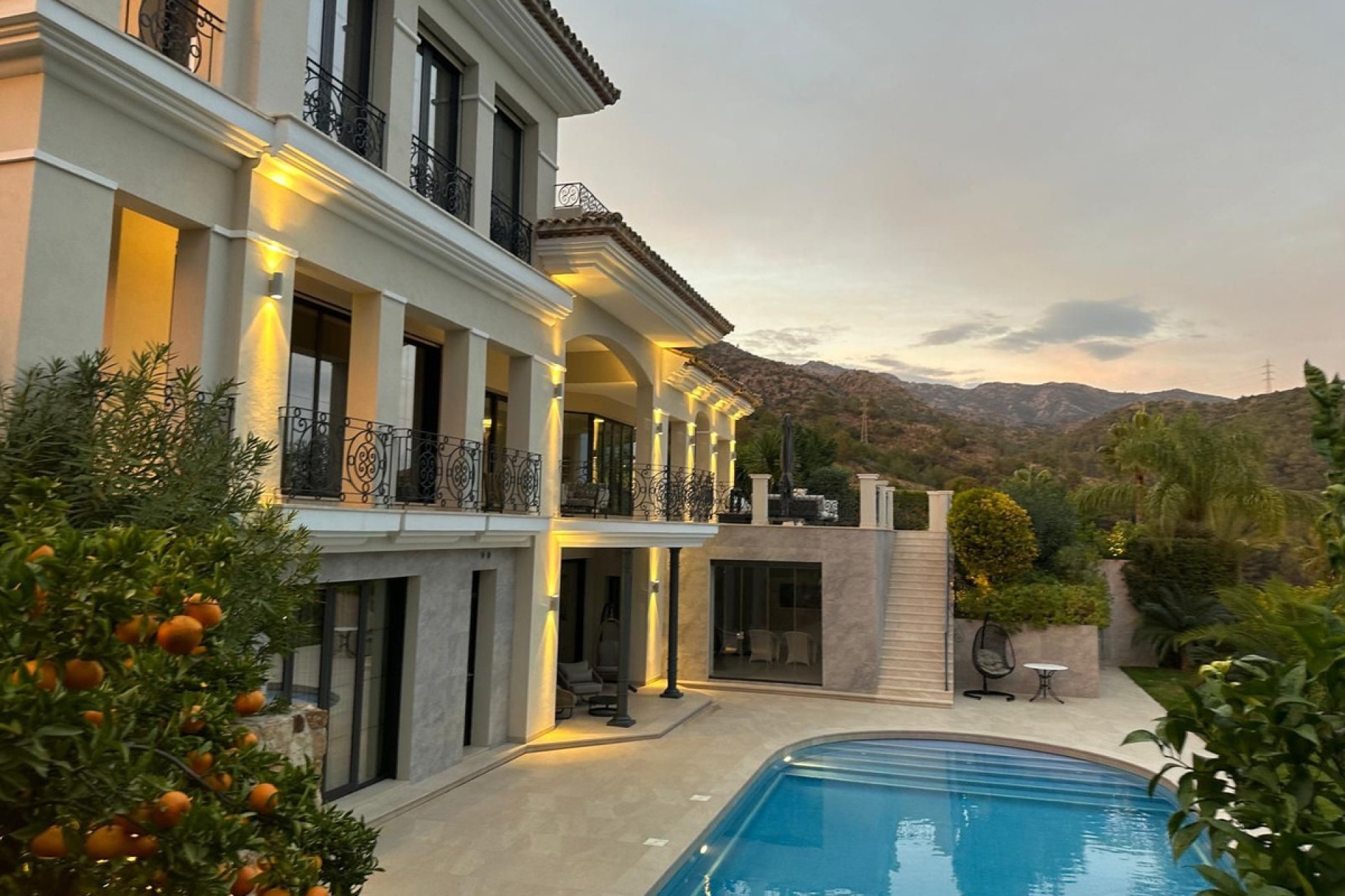 Resale - House - Detached Villa - Marbella - Sierra Blanca