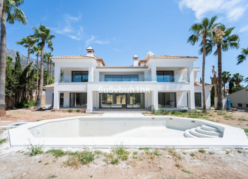 Resale - House - Detached Villa - Marbella - Sierra Blanca