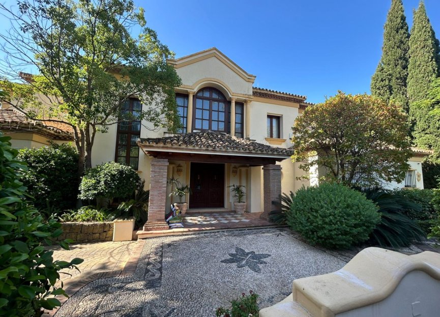 Resale - House - Detached Villa - Marbella - Sierra Blanca