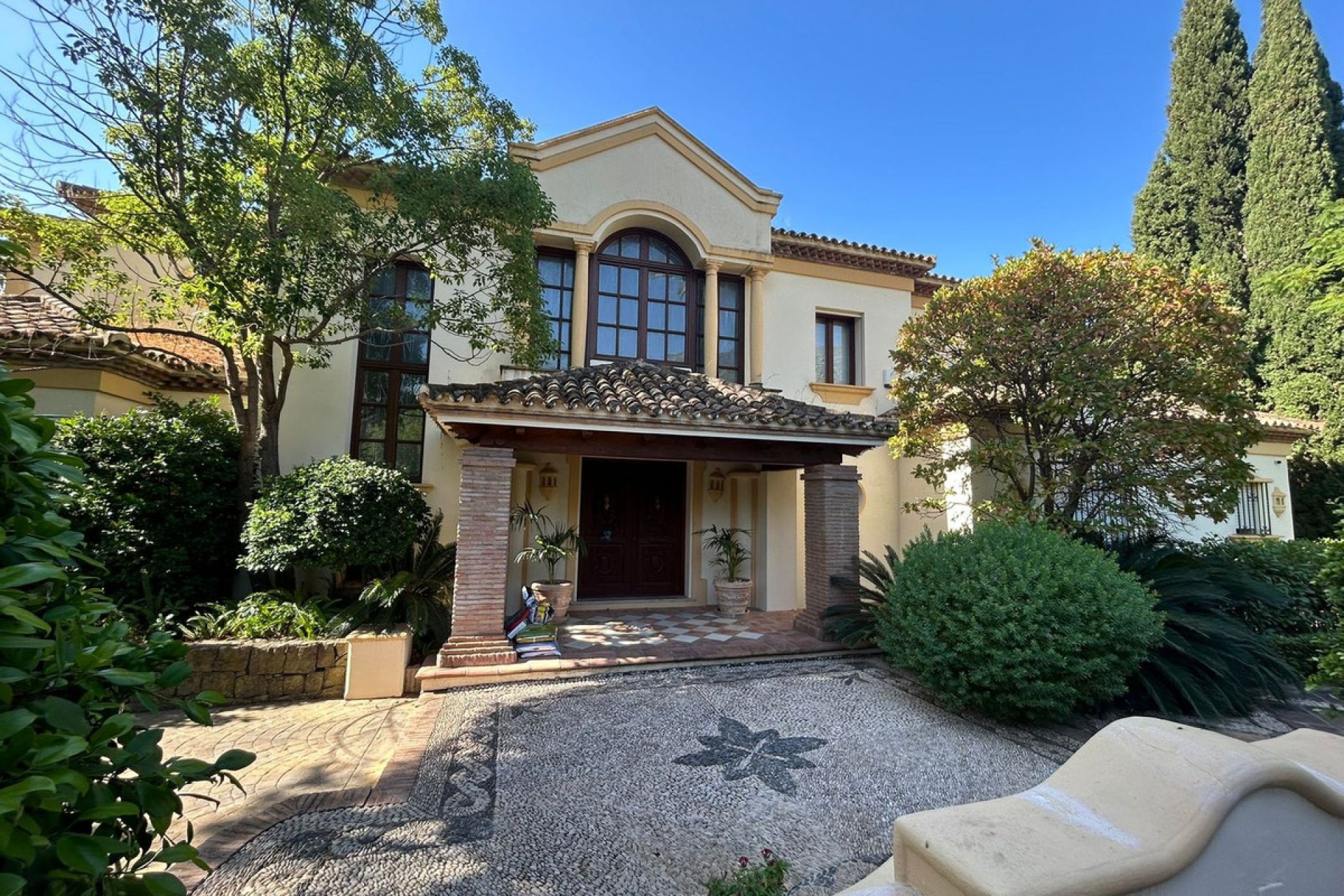 Resale - House - Detached Villa - Marbella - Sierra Blanca