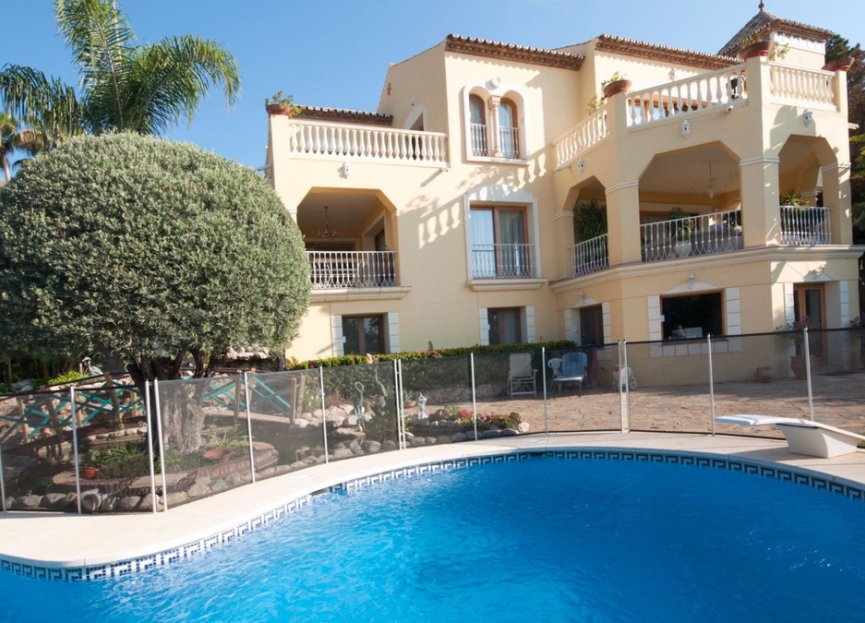 Resale - House - Detached Villa - Marbella - Sierra Blanca