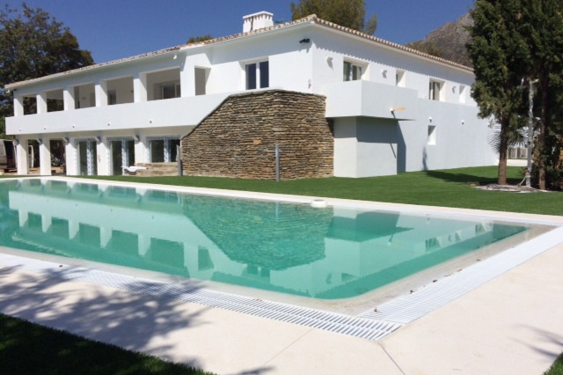 Resale - House - Detached Villa - Marbella - Sierra Blanca