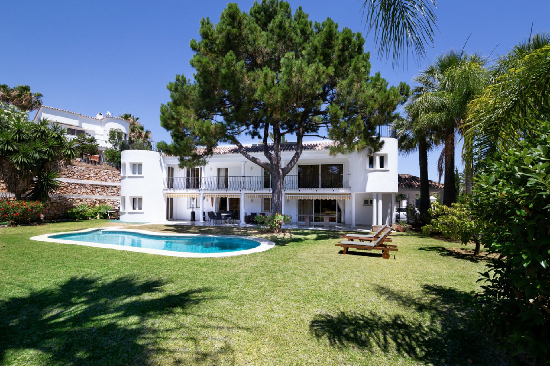 Resale - House - Detached Villa - Marbella - Sierra Blanca