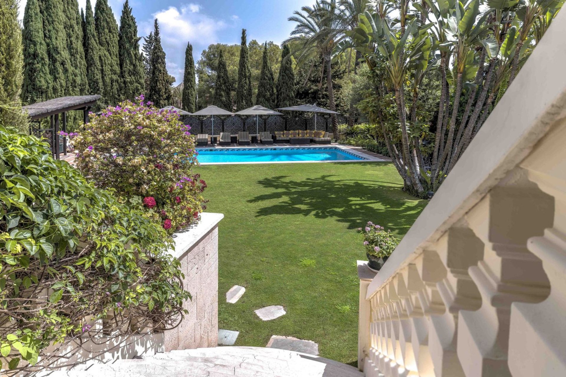 Resale - House - Detached Villa - Marbella - Sierra Blanca