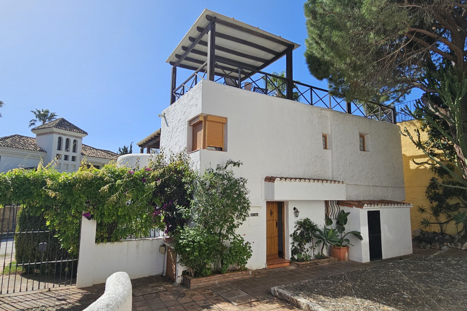 Resale - House - Detached Villa - Marbella - Sierra Blanca