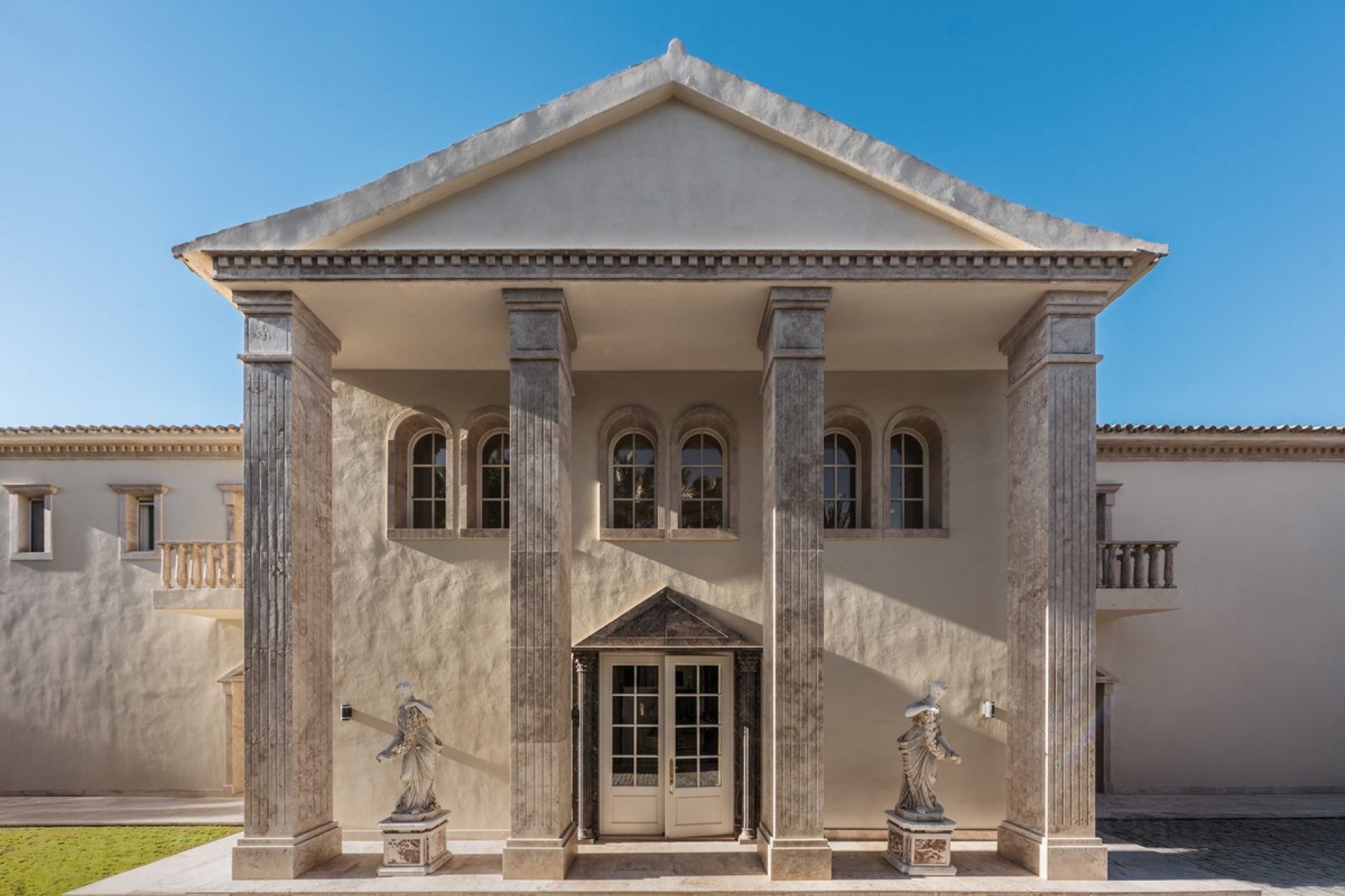 Resale - House - Detached Villa - Marbella - Sierra Blanca