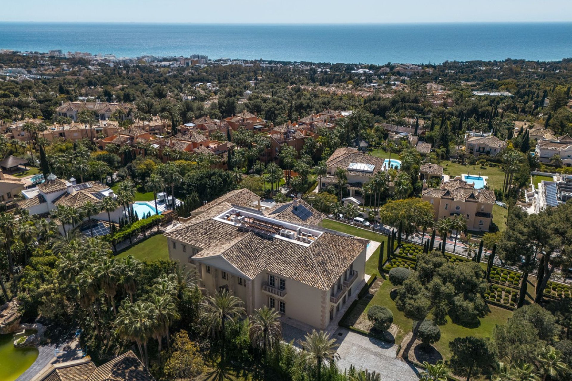 Resale - House - Detached Villa - Marbella - Sierra Blanca