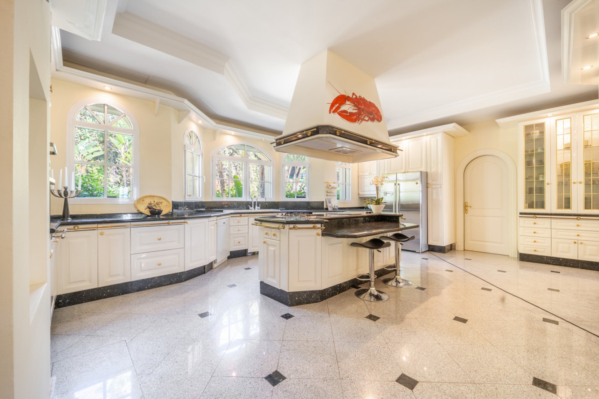 Resale - House - Detached Villa - Marbella - The Golden Mile