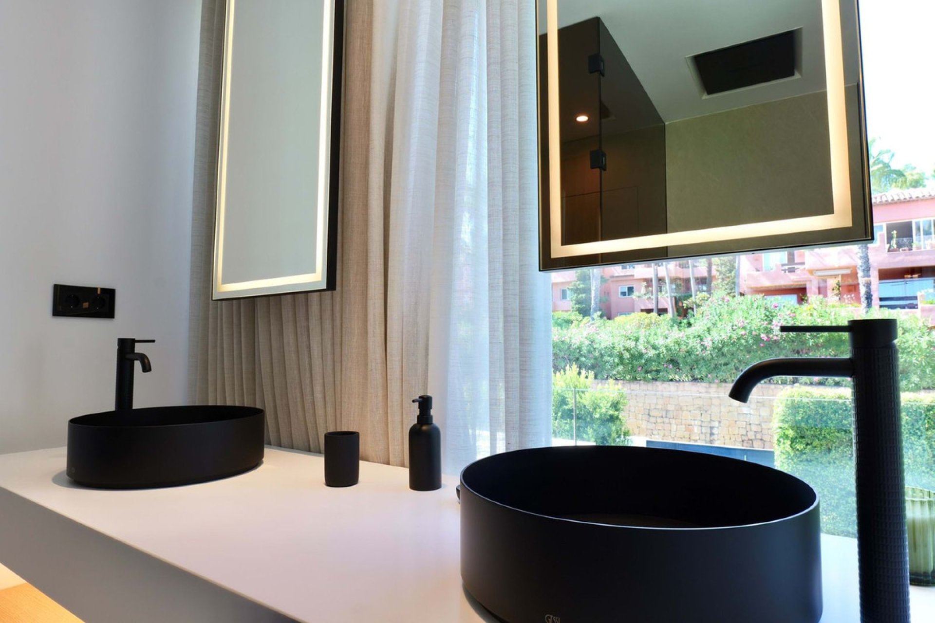 Resale - House - Detached Villa - Marbella - The Golden Mile