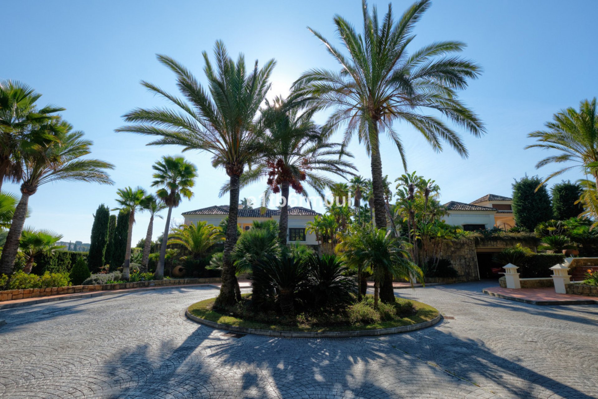 Resale - House - Detached Villa - Marbella - The Golden Mile