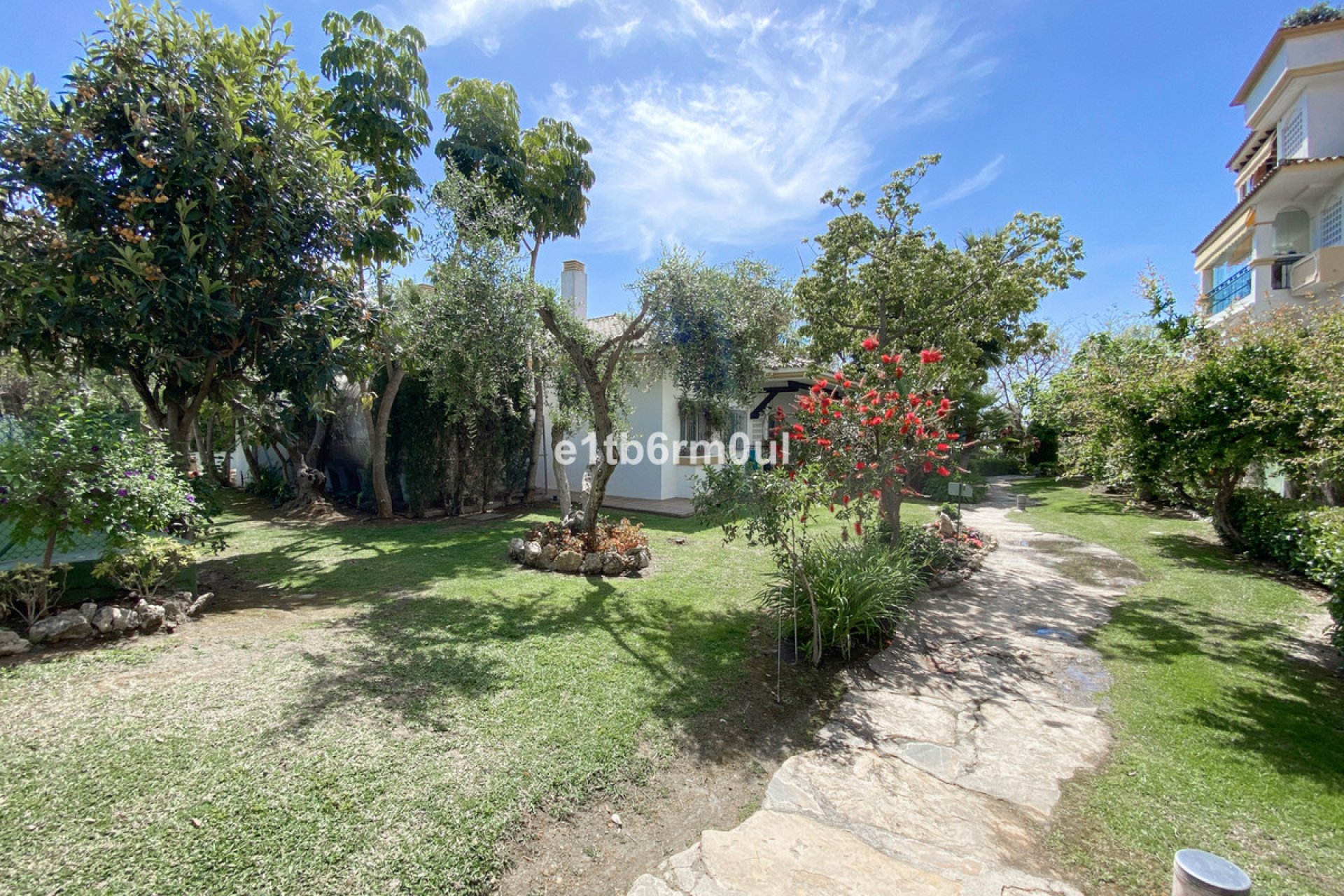 Resale - House - Detached Villa - Marbella - The Golden Mile