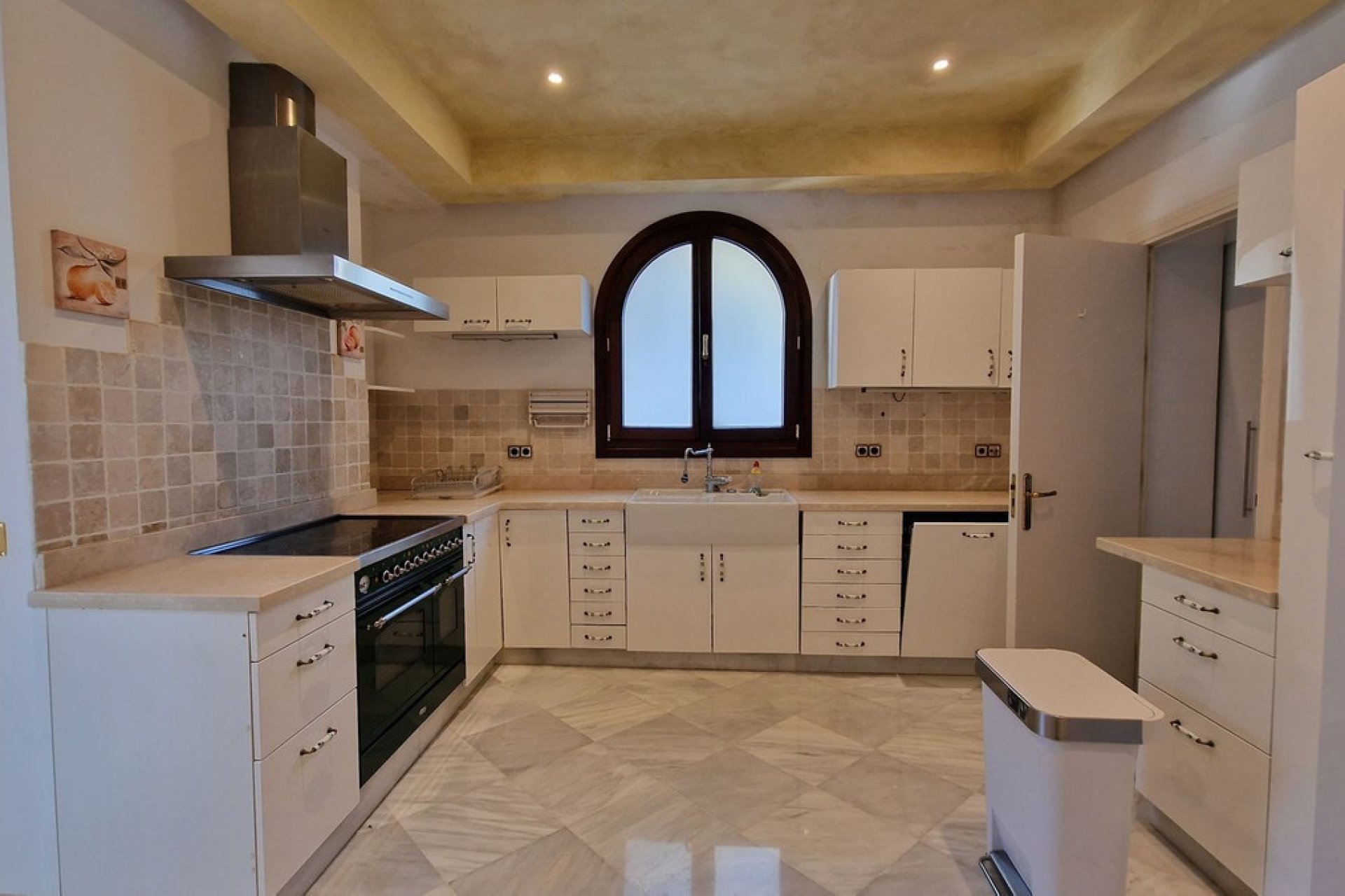 Resale - House - Detached Villa - Marbella - The Golden Mile