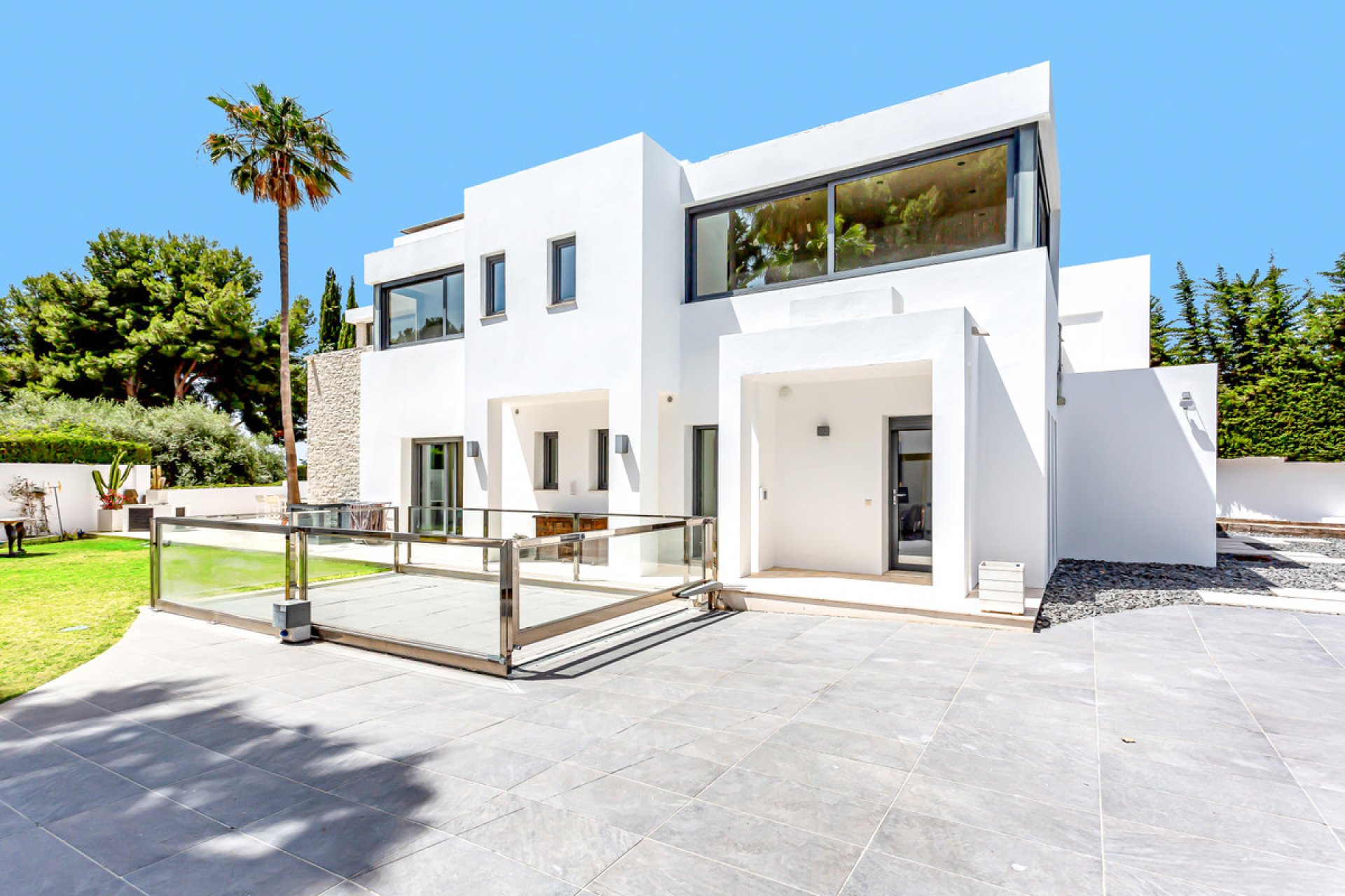 Resale - House - Detached Villa - Marbella - The Golden Mile