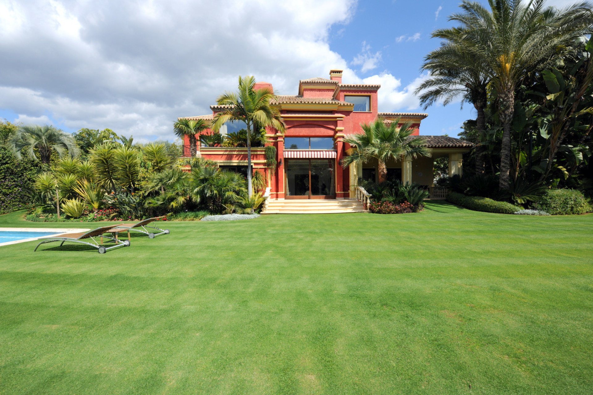 Resale - House - Detached Villa - Marbella - The Golden Mile