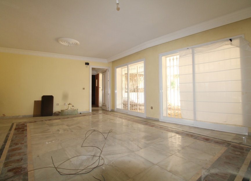 Resale - House - Detached Villa - Marbella - The Golden Mile