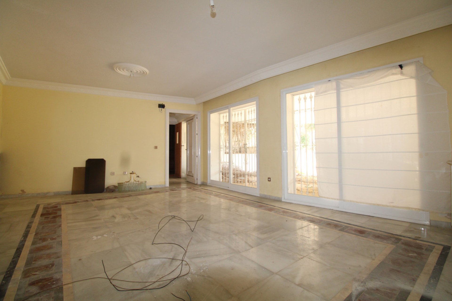 Resale - House - Detached Villa - Marbella - The Golden Mile