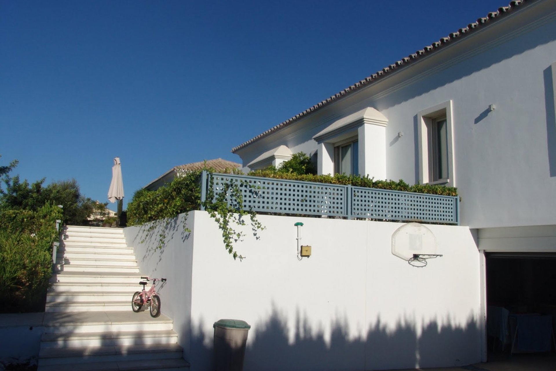 Resale - House - Detached Villa - Marbella - The Golden Mile