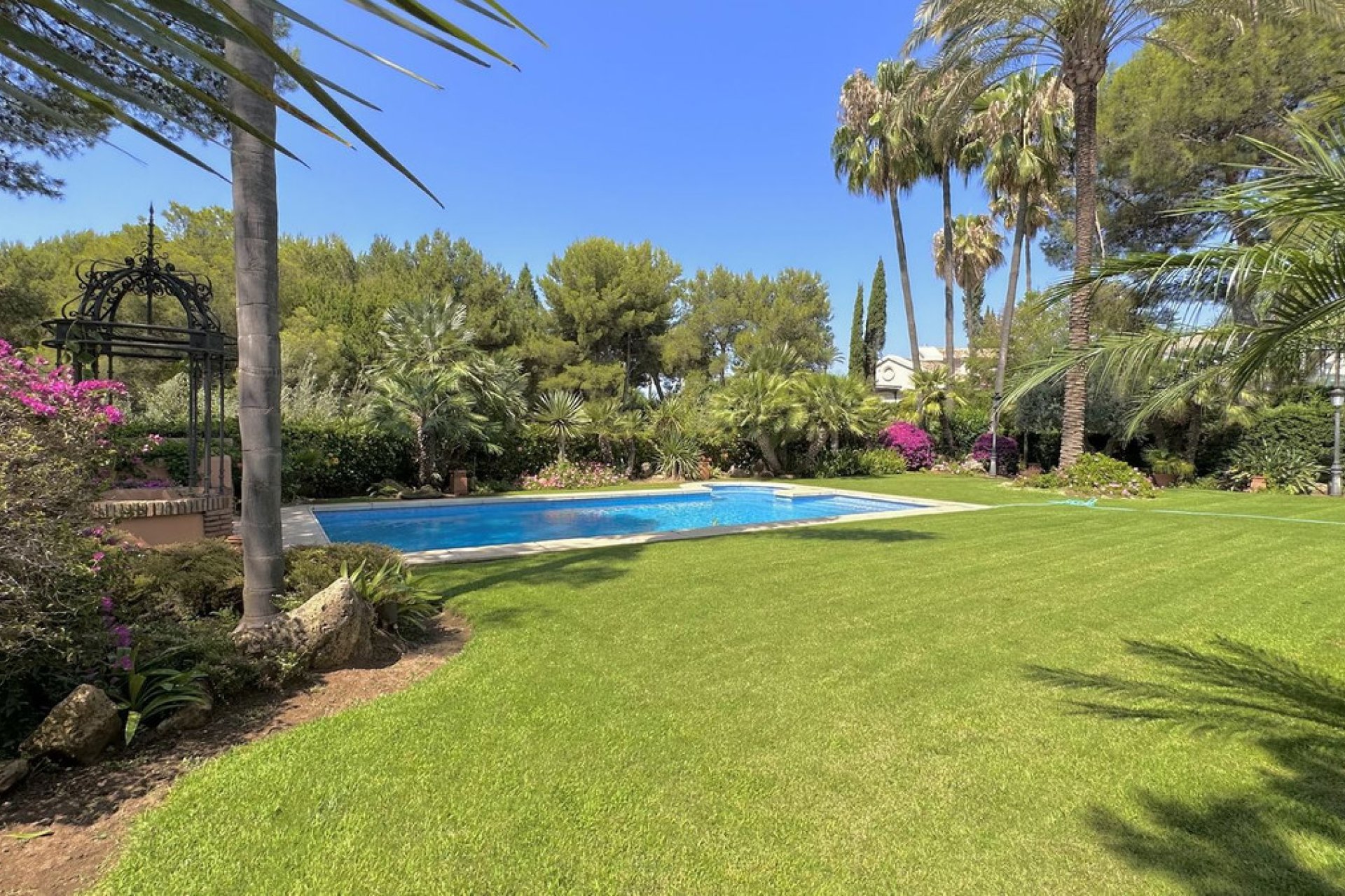 Resale - House - Detached Villa - Marbella - The Golden Mile