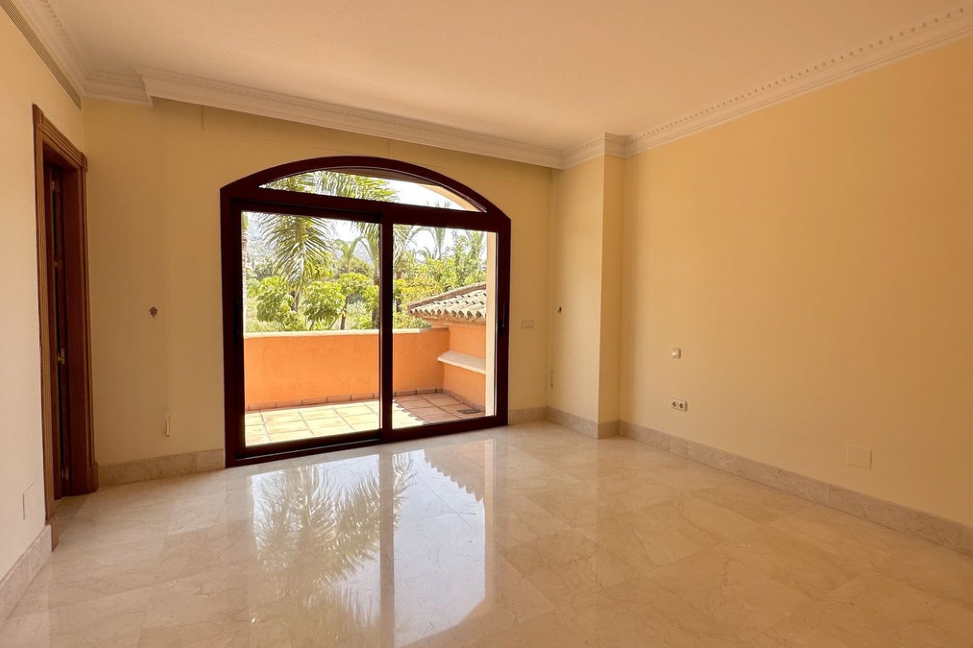 Resale - House - Detached Villa - Marbella - The Golden Mile