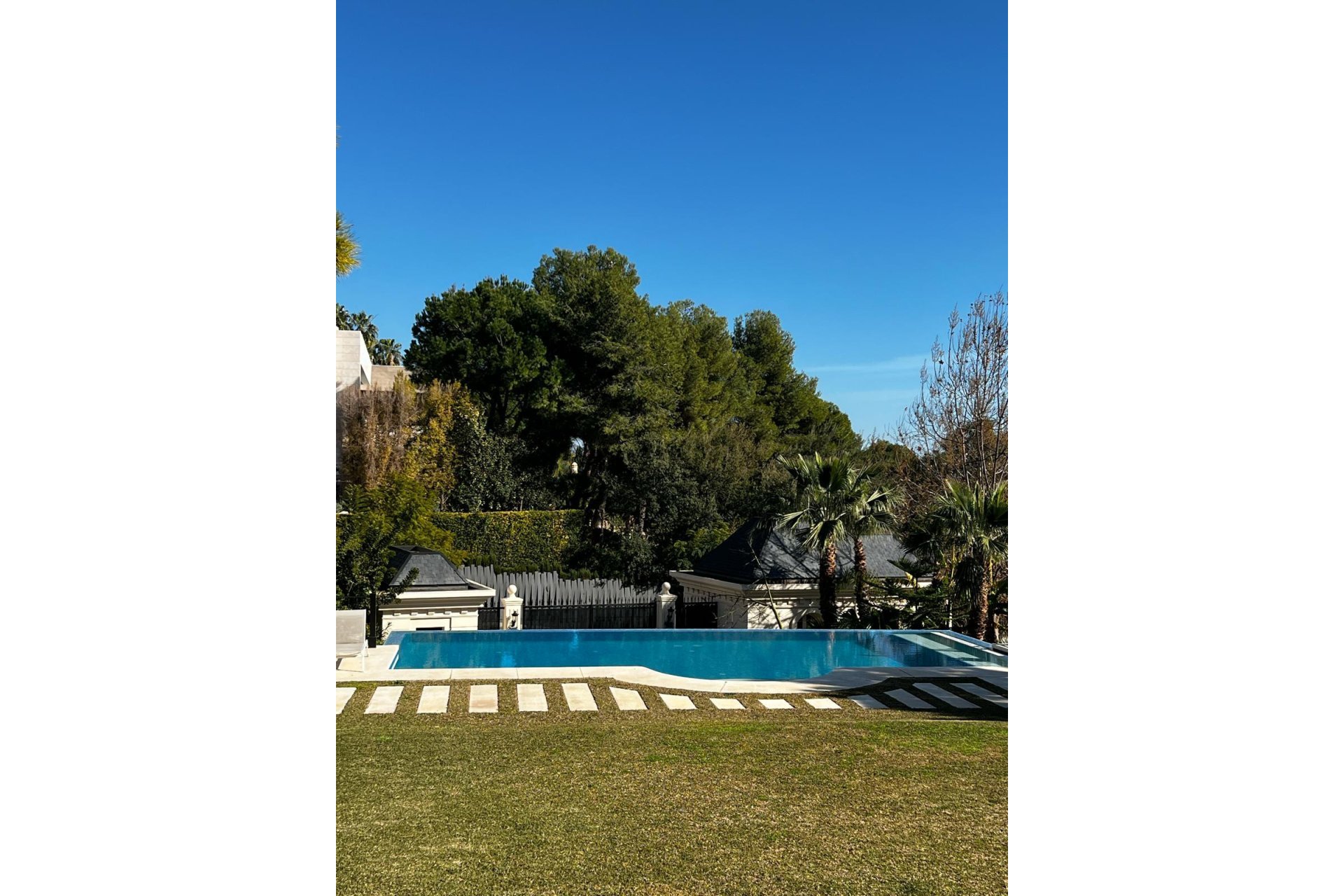 Resale - House - Detached Villa - Marbella - The Golden Mile