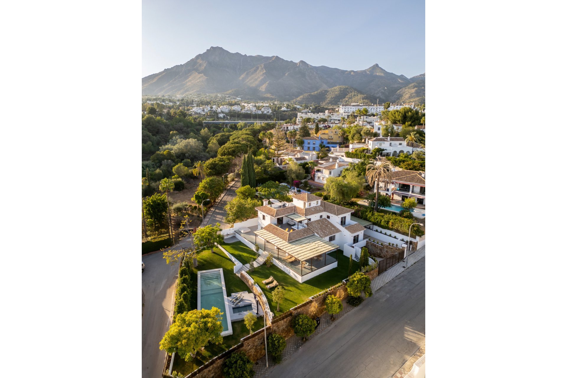 Resale - House - Detached Villa - Marbella - The Golden Mile