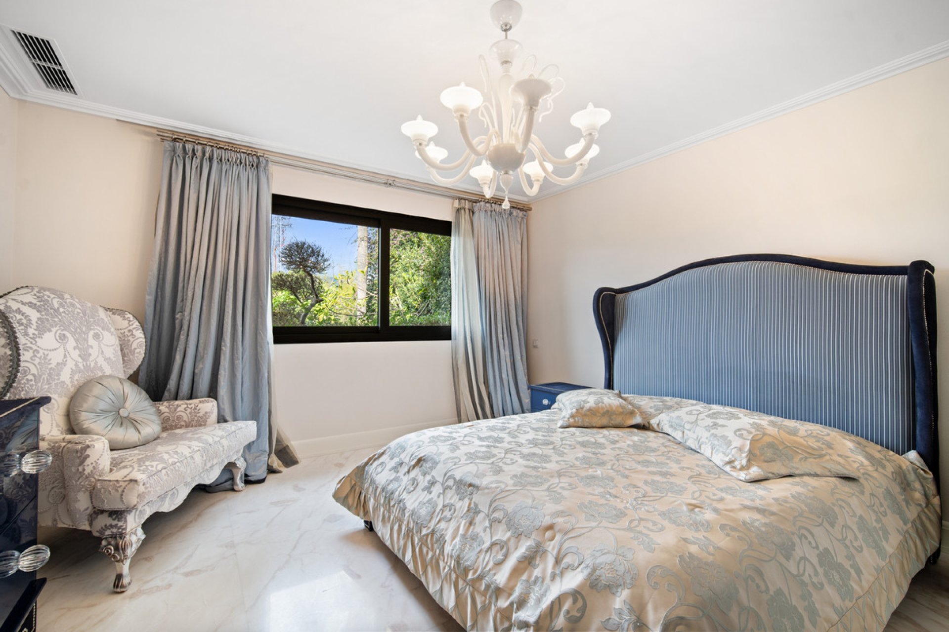 Resale - House - Detached Villa - Marbella - The Golden Mile