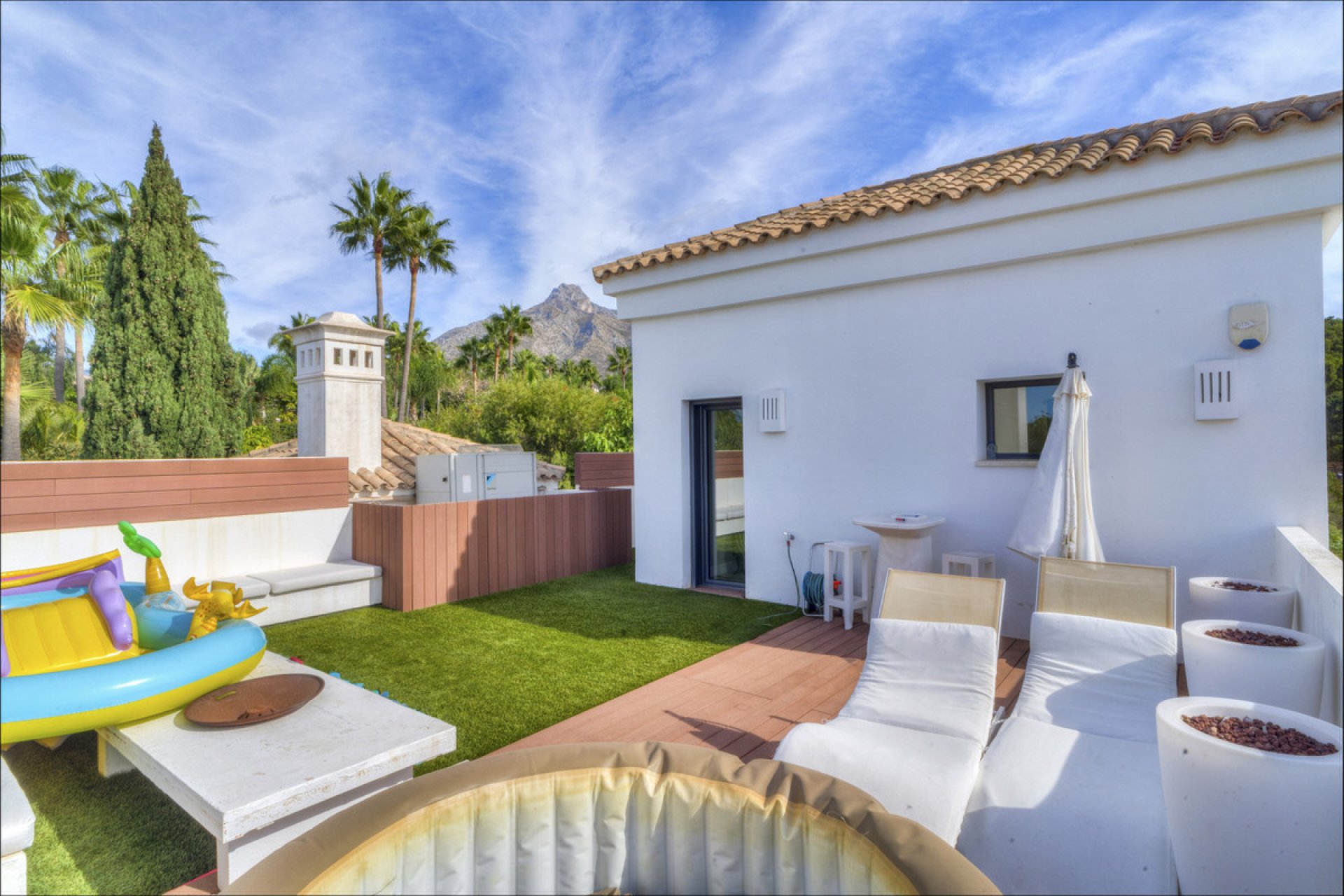 Resale - House - Detached Villa - Marbella - The Golden Mile