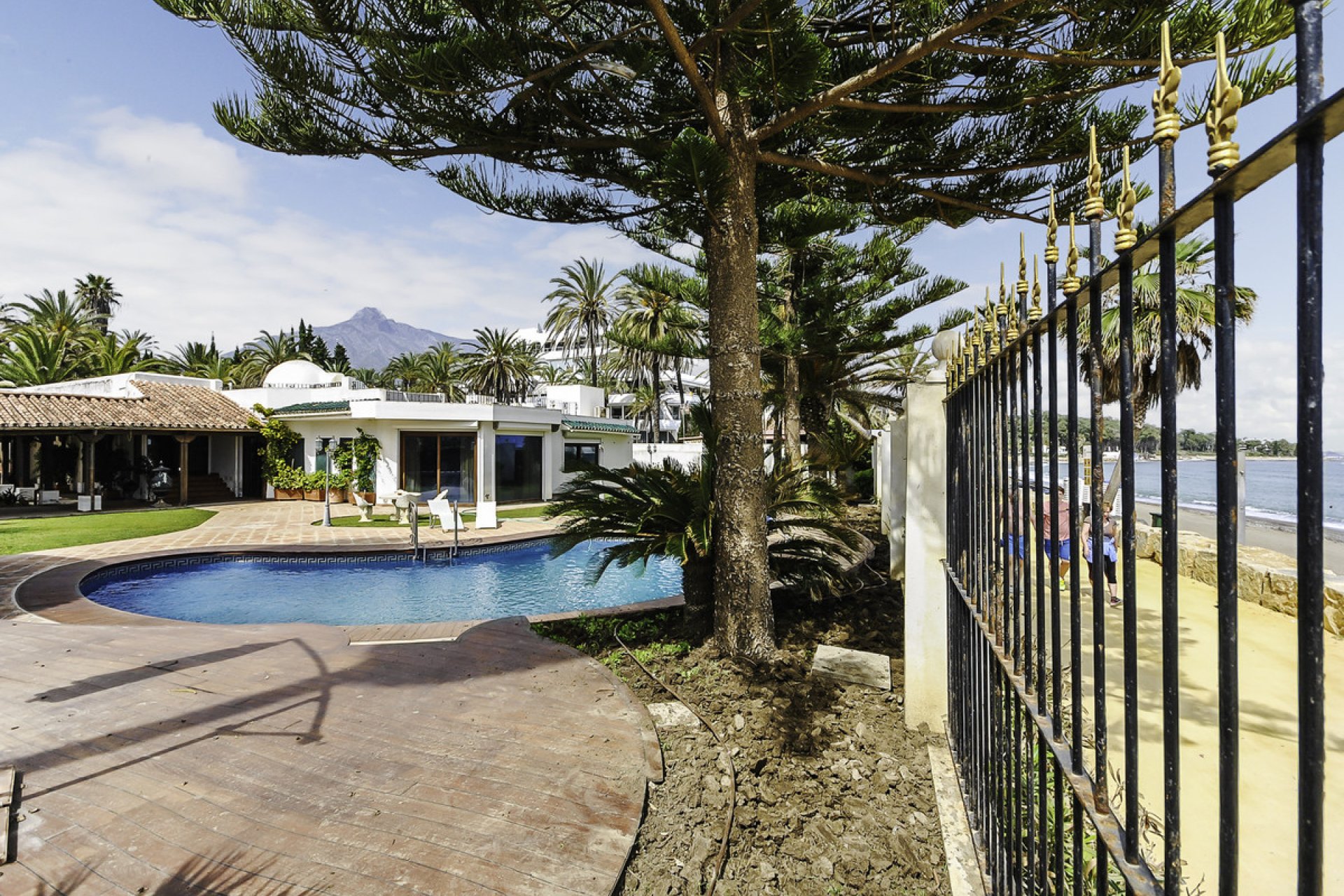 Resale - House - Detached Villa - Marbella - The Golden Mile