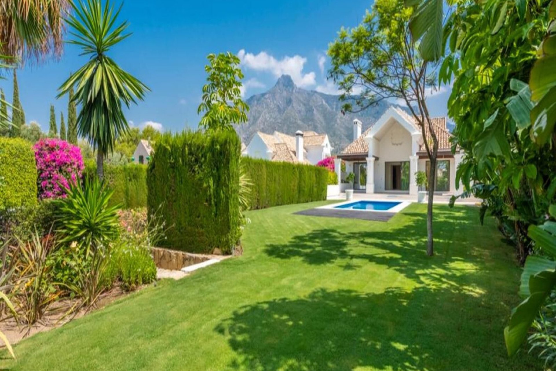 Resale - House - Detached Villa - Marbella - The Golden Mile