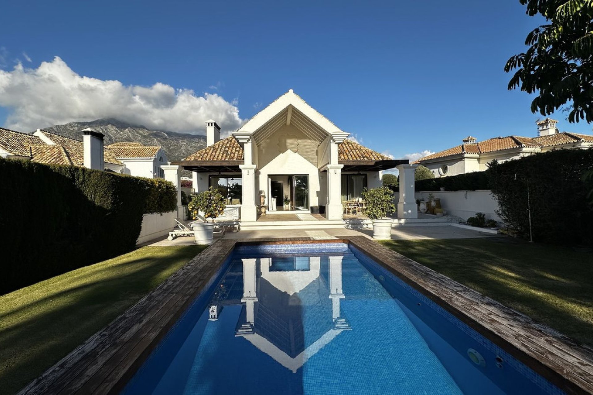 Resale - House - Detached Villa - Marbella - The Golden Mile