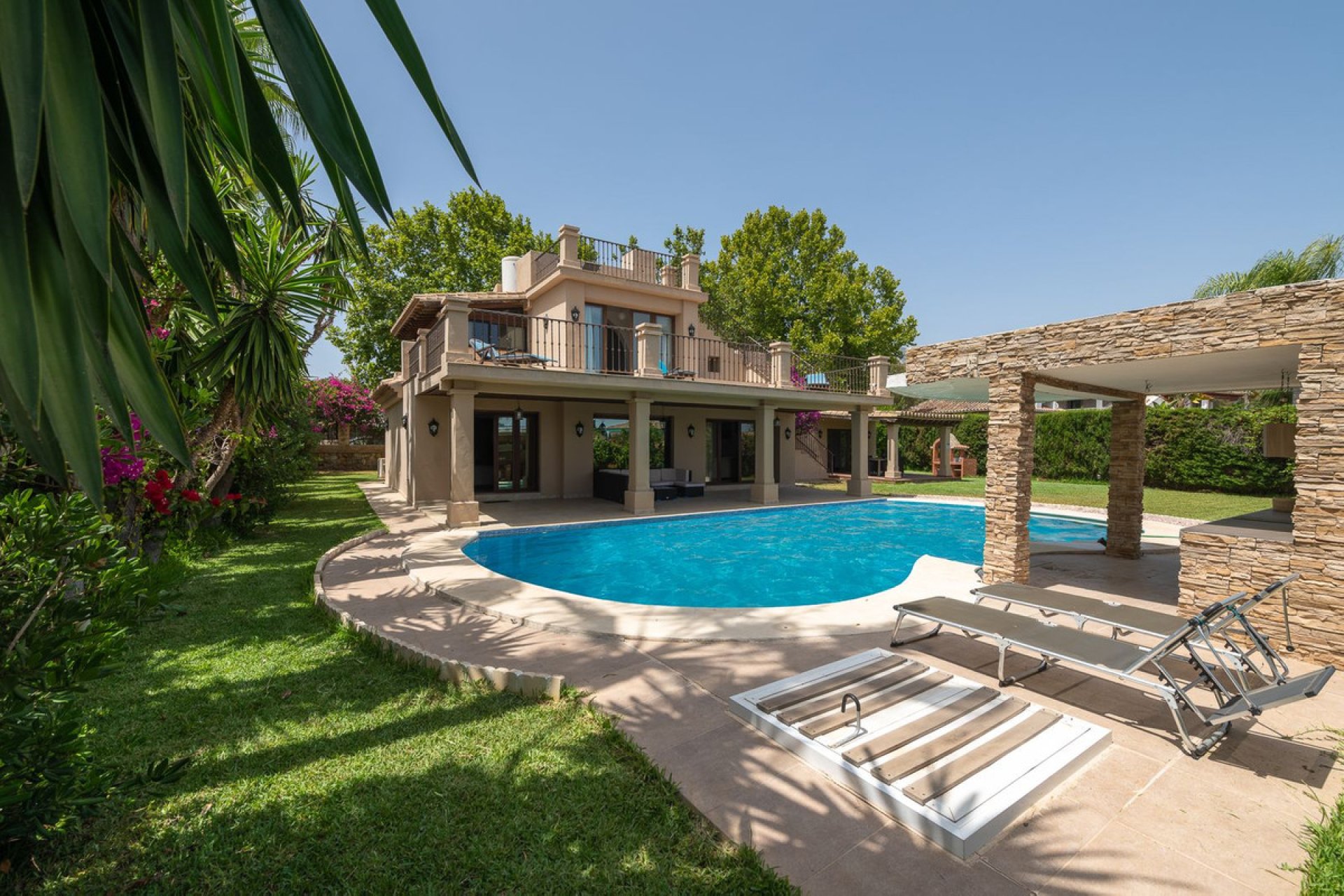 Resale - House - Detached Villa - Marbella - The Golden Mile