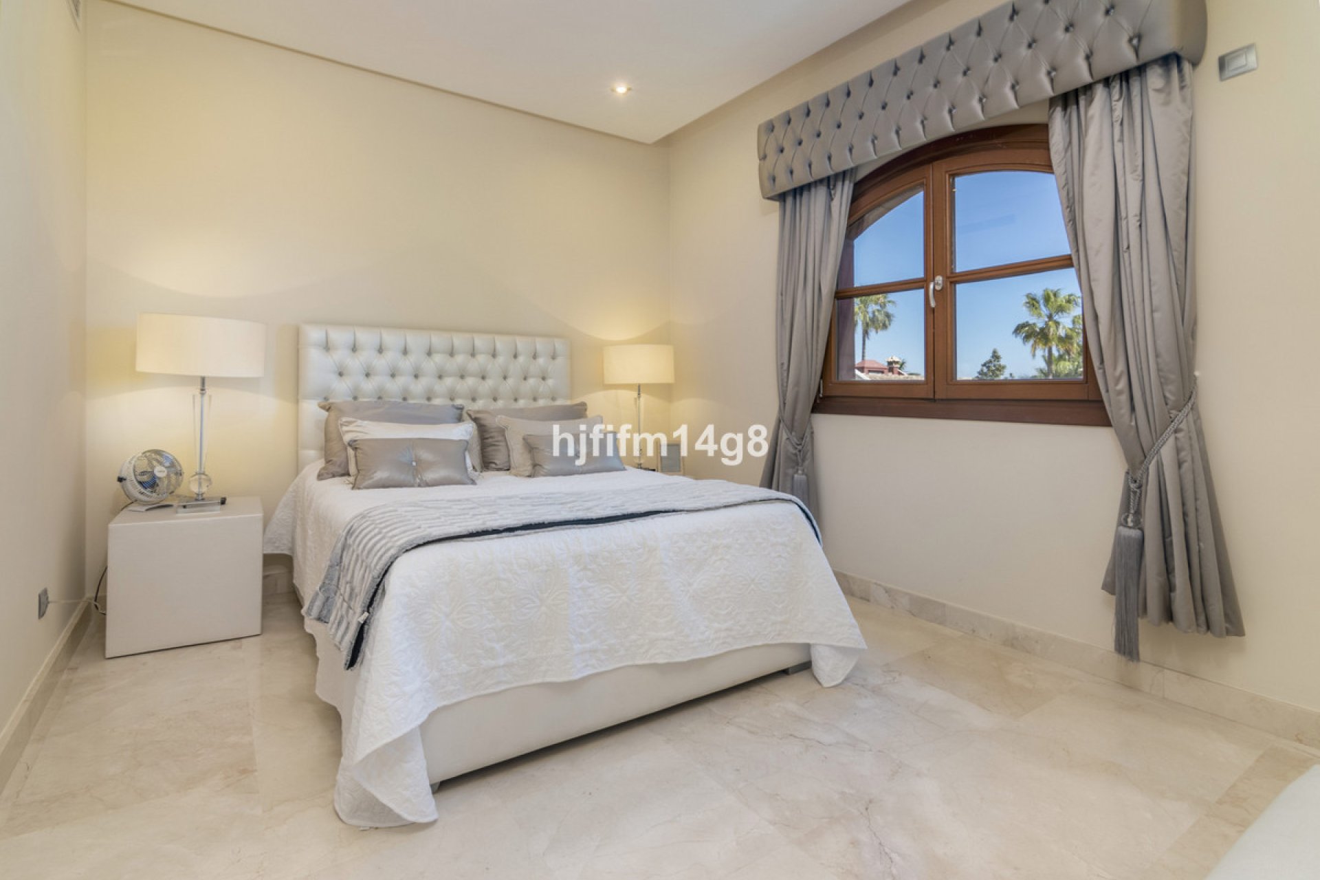 Resale - House - Detached Villa - Marbella - The Golden Mile