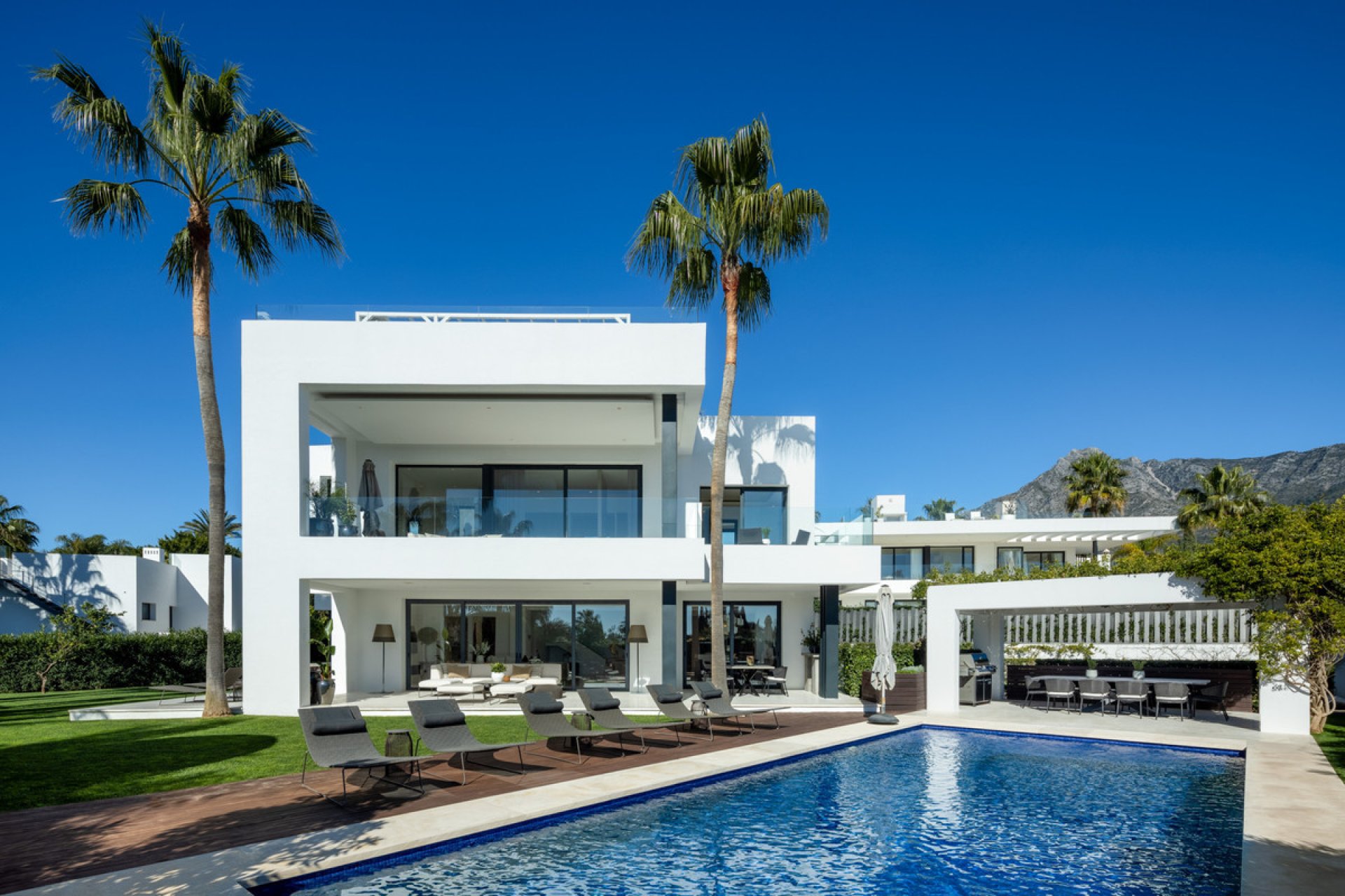 Resale - House - Detached Villa - Marbella - The Golden Mile