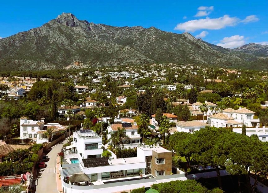 Resale - House - Detached Villa - Marbella - The Golden Mile