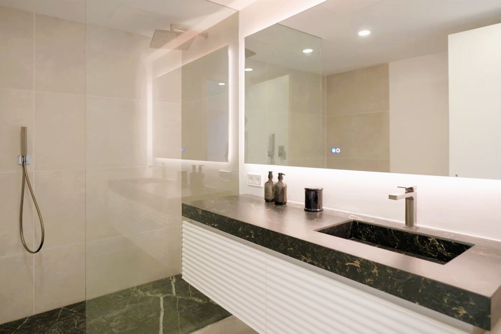 Resale - House - Detached Villa - Marbella - The Golden Mile