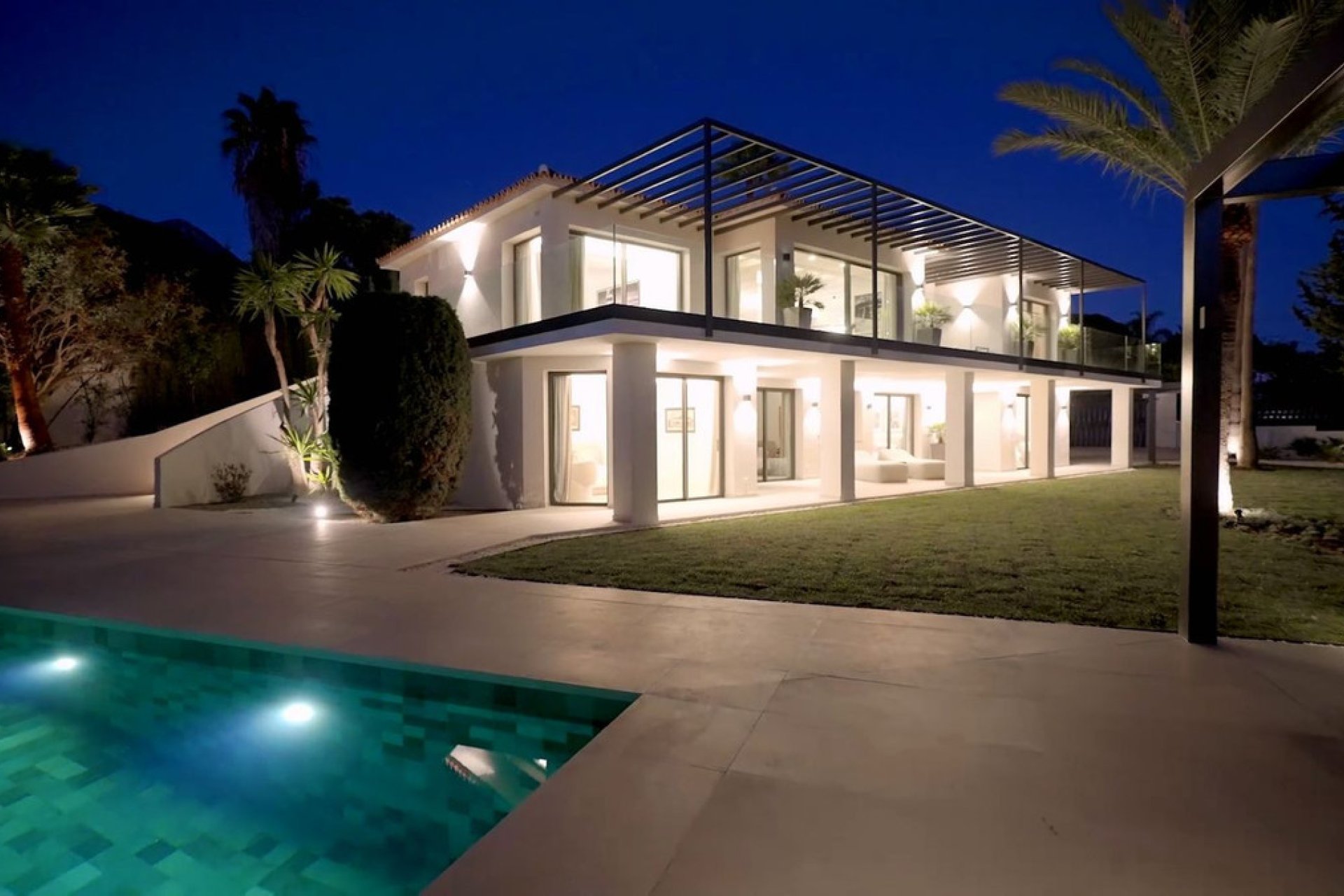 Resale - House - Detached Villa - Marbella - The Golden Mile
